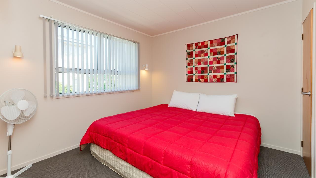Waitangi Beach Units Bagian luar foto