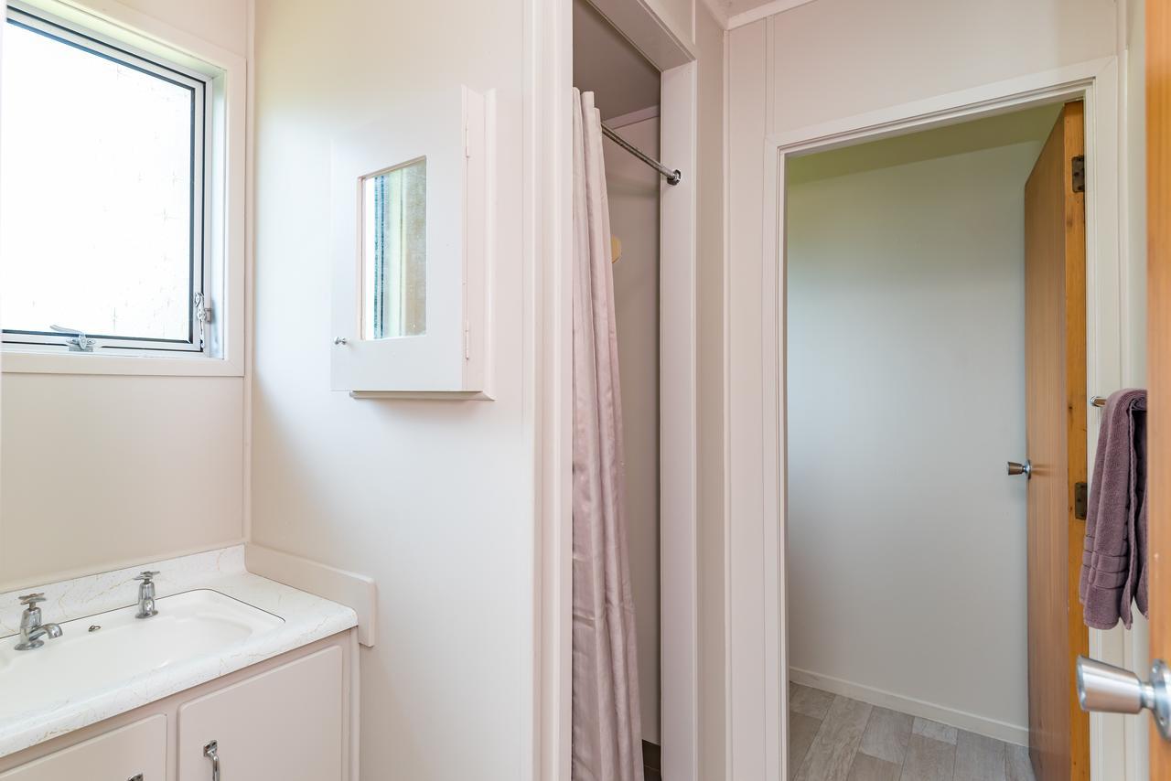 Waitangi Beach Units Bagian luar foto